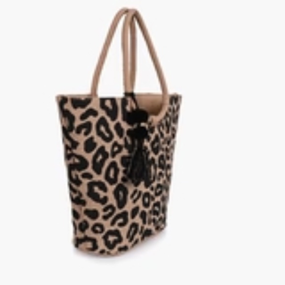 Essentia, Jute Tote with Tassel - Picture 3 of 8